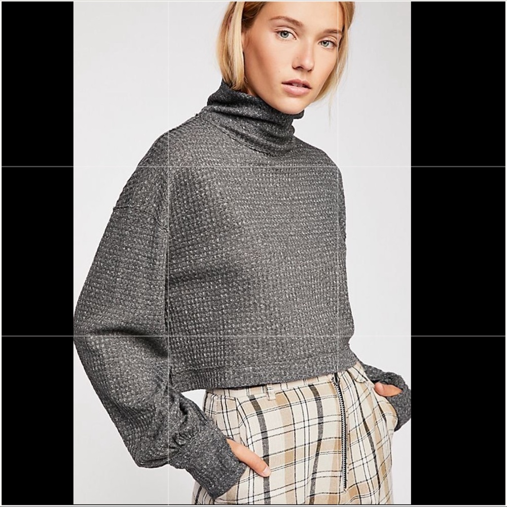 Bk Top Cropped Thermal Turtleneck